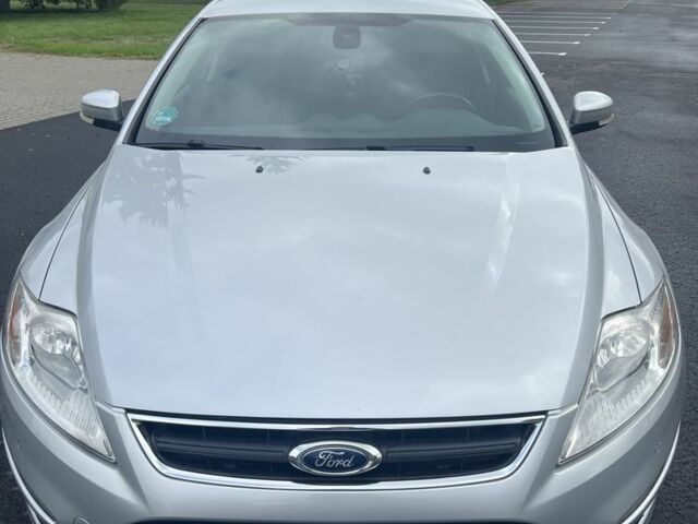 Сірий Форд Інша, об'ємом двигуна 1.6 л та пробігом 198 тис. км за 7500 $, фото 16 на Automoto.ua