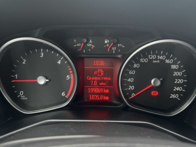 Сірий Форд Інша, об'ємом двигуна 1.6 л та пробігом 198 тис. км за 7500 $, фото 6 на Automoto.ua