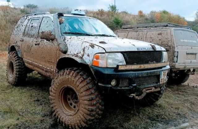 Серый Форд Другая, объемом двигателя 0 л и пробегом 234 тыс. км за 3150 $, фото 3 на Automoto.ua