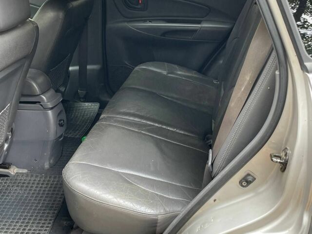 Сірий Форд Інша, об'ємом двигуна 2 л та пробігом 300 тис. км за 3950 $, фото 12 на Automoto.ua