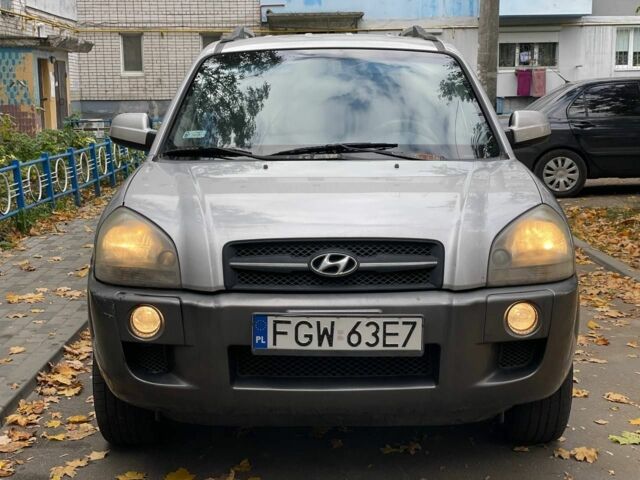 Сірий Форд Інша, об'ємом двигуна 2 л та пробігом 300 тис. км за 3950 $, фото 1 на Automoto.ua