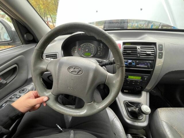 Сірий Форд Інша, об'ємом двигуна 2 л та пробігом 300 тис. км за 3950 $, фото 14 на Automoto.ua