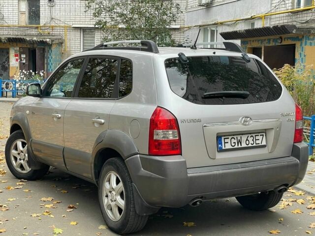 Сірий Форд Інша, об'ємом двигуна 2 л та пробігом 300 тис. км за 3950 $, фото 3 на Automoto.ua