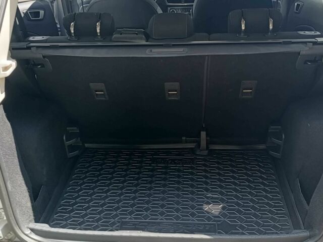 Серый Форд Другая, объемом двигателя 2 л и пробегом 196 тыс. км за 253 $, фото 16 на Automoto.ua