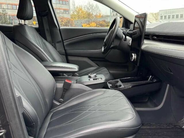 Сірий Форд Інша, об'ємом двигуна 0 л та пробігом 34 тис. км за 17500 $, фото 5 на Automoto.ua