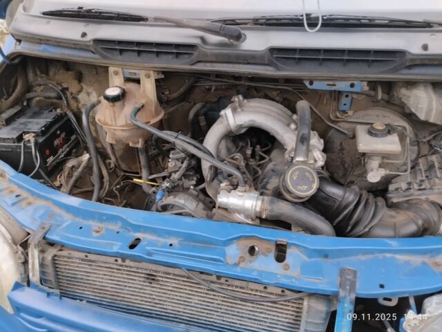 Синий Форд Другая, объемом двигателя 2.5 л и пробегом 300 тыс. км за 1428 $, фото 5 на Automoto.ua