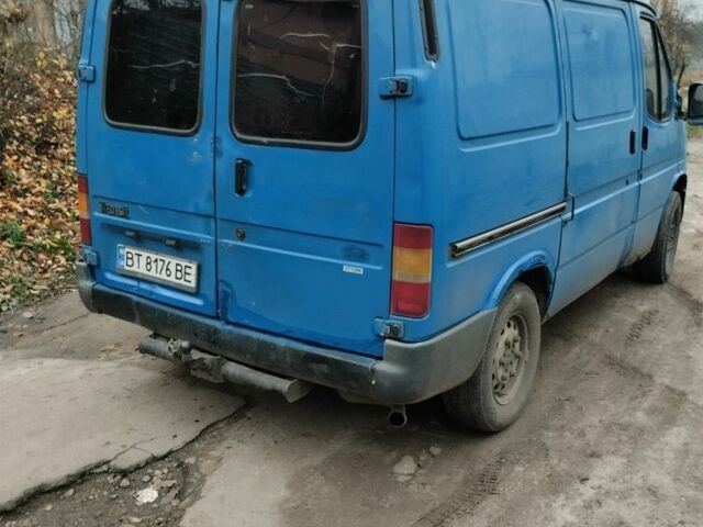 Синий Форд Другая, объемом двигателя 2.5 л и пробегом 300 тыс. км за 1428 $, фото 6 на Automoto.ua