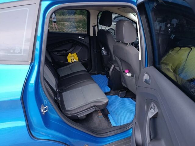 Синий Форд Другая, объемом двигателя 2 л и пробегом 195 тыс. км за 9500 $, фото 3 на Automoto.ua