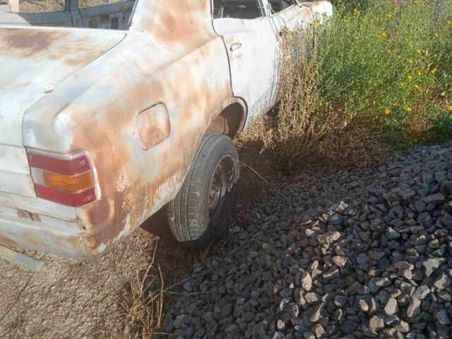 Синій Форд Інша, об'ємом двигуна 1.5 л та пробігом 1000 тис. км за 1700 $, фото 2 на Automoto.ua