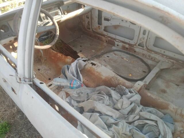 Синій Форд Інша, об'ємом двигуна 1.5 л та пробігом 1000 тис. км за 1700 $, фото 10 на Automoto.ua