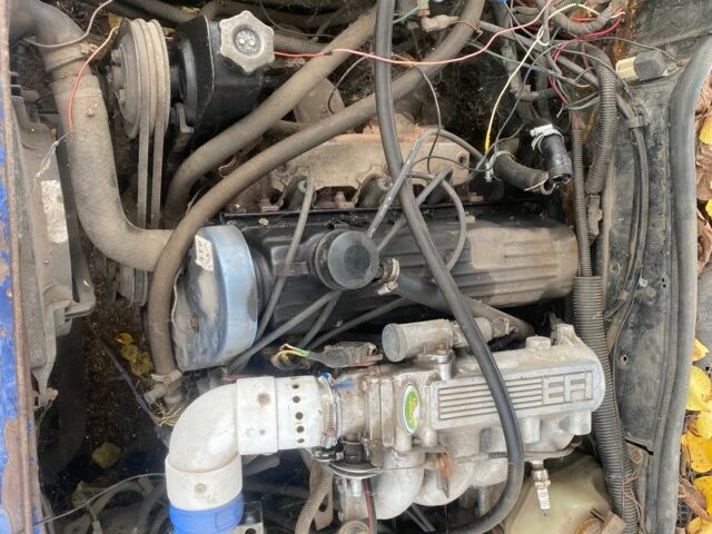 Синий Форд Другая, объемом двигателя 2 л и пробегом 250 тыс. км за 595 $, фото 5 на Automoto.ua