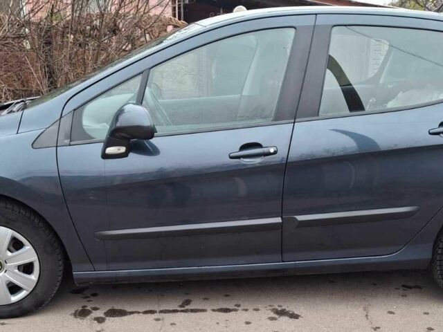 Синий Форд Другая, объемом двигателя 1.6 л и пробегом 2 тыс. км за 6000 $, фото 1 на Automoto.ua