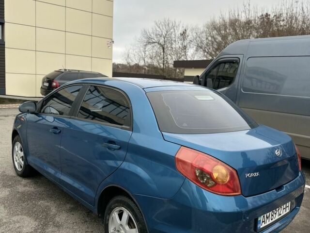 Синій Форд Інша, об'ємом двигуна 1.5 л та пробігом 131 тис. км за 3100 $, фото 4 на Automoto.ua