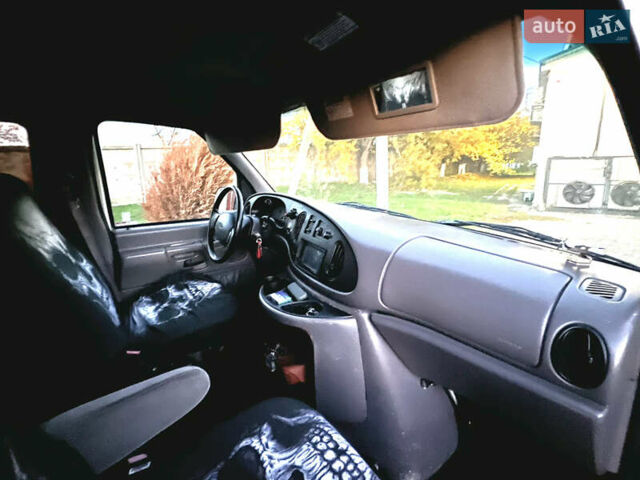 Білий Форд E-350, об'ємом двигуна 5.4 л та пробігом 10 тис. км за 14000 $, фото 16 на Automoto.ua