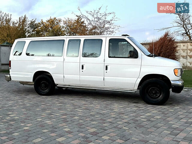 Білий Форд E-350, об'ємом двигуна 5.4 л та пробігом 10 тис. км за 14000 $, фото 3 на Automoto.ua