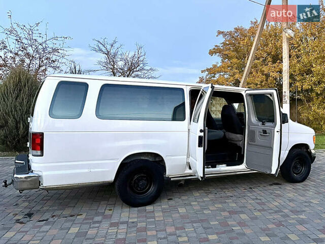 Білий Форд E-350, об'ємом двигуна 5.4 л та пробігом 10 тис. км за 14000 $, фото 20 на Automoto.ua