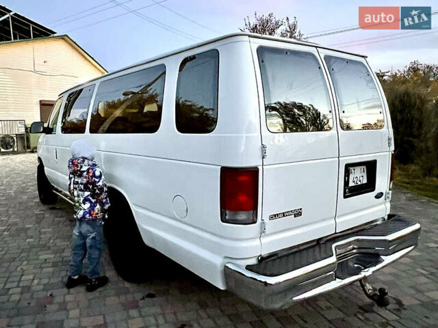 Білий Форд E-350, об'ємом двигуна 5.4 л та пробігом 10 тис. км за 14000 $, фото 13 на Automoto.ua