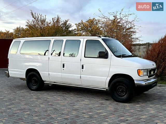 Білий Форд E-350, об'ємом двигуна 5.4 л та пробігом 10 тис. км за 14000 $, фото 2 на Automoto.ua