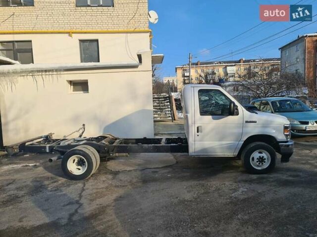 Белый Форд E-350, объемом двигателя 0 л и пробегом 1 тыс. км за 30900 $, фото 1 на Automoto.ua