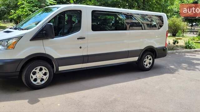 Білий Форд E-350, об'ємом двигуна 3.7 л та пробігом 87 тис. км за 29500 $, фото 5 на Automoto.ua