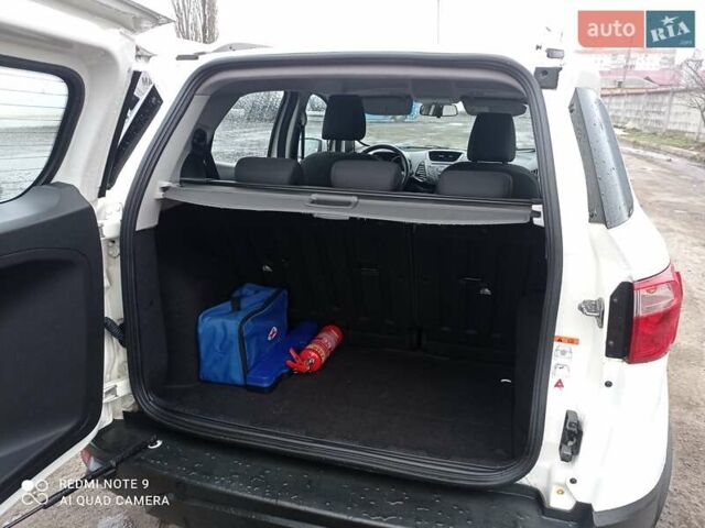 Білий Форд Екоспорт, об'ємом двигуна 1 л та пробігом 112 тис. км за 10300 $, фото 16 на Automoto.ua