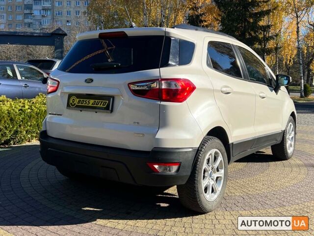 Білий Форд Екоспорт, об'ємом двигуна 1 л та пробігом 157 тис. км за 12300 $, фото 6 на Automoto.ua