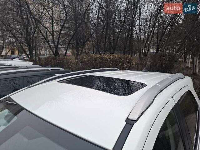 Белый Форд Экоспорт, объемом двигателя 2 л и пробегом 55 тыс. км за 10450 $, фото 7 на Automoto.ua