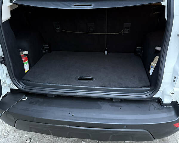 Білий Форд Екоспорт, об'ємом двигуна 1 л та пробігом 145 тис. км за 10500 $, фото 11 на Automoto.ua