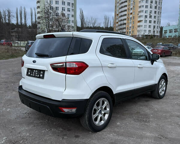 Білий Форд Екоспорт, об'ємом двигуна 1 л та пробігом 145 тис. км за 10500 $, фото 3 на Automoto.ua