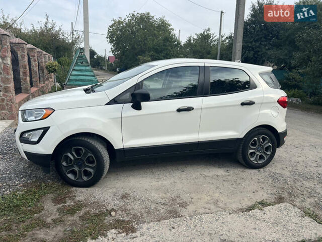 Белый Форд Экоспорт, объемом двигателя 1 л и пробегом 100 тыс. км за 12100 $, фото 2 на Automoto.ua