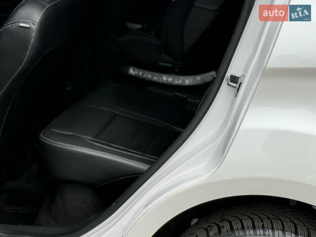 Білий Форд Екоспорт, об'ємом двигуна 2 л та пробігом 75 тис. км за 13400 $, фото 30 на Automoto.ua