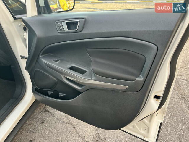 Форд Екоспорт 2019 у Києві на Automoto.ua Білий Форд Екоспорт, об'ємом двигуна 2 л та пробігом 68 тис. км за 13500 $, фото 40 на Automoto.ua