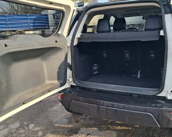 Белый Форд Экоспорт, объемом двигателя 2 л и пробегом 47 тыс. км за 14500 $, фото 32 на Automoto.ua