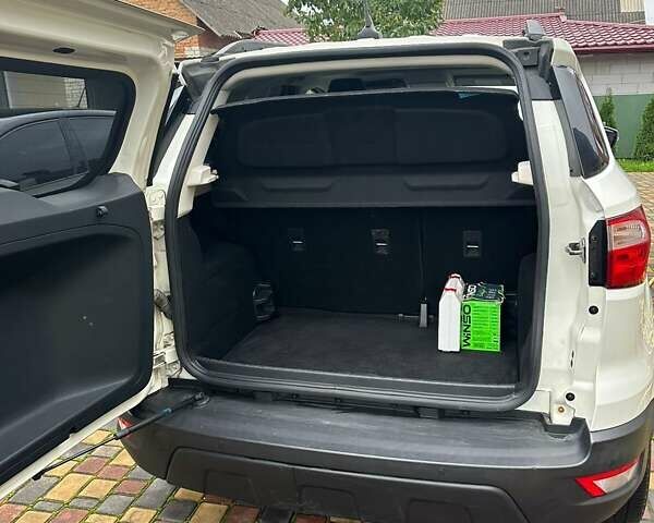 Белый Форд Экоспорт, объемом двигателя 2 л и пробегом 111 тыс. км за 12300 $, фото 4 на Automoto.ua