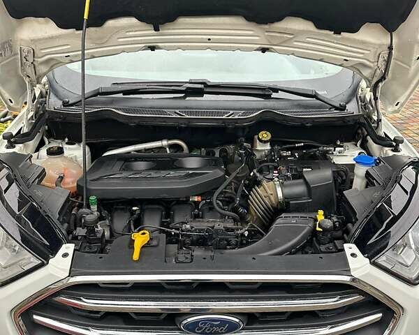 Белый Форд Экоспорт, объемом двигателя 2 л и пробегом 111 тыс. км за 12300 $, фото 5 на Automoto.ua