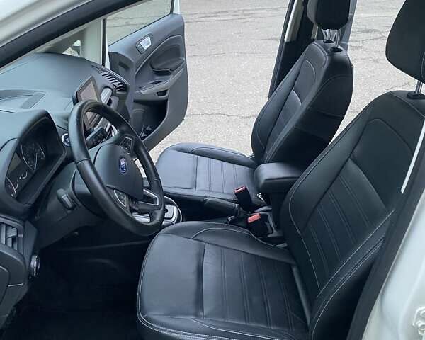 Белый Форд Экоспорт, объемом двигателя 2 л и пробегом 89 тыс. км за 13400 $, фото 11 на Automoto.ua