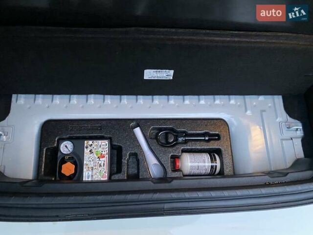 Белый Форд Экоспорт, объемом двигателя 2 л и пробегом 89 тыс. км за 13400 $, фото 24 на Automoto.ua