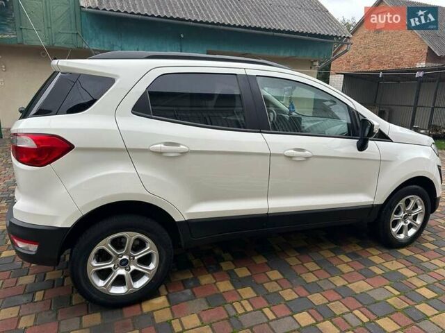 Белый Форд Экоспорт, объемом двигателя 2 л и пробегом 111 тыс. км за 12300 $, фото 1 на Automoto.ua