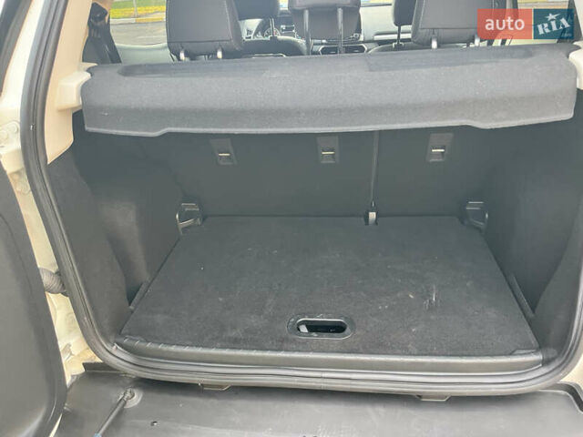 Белый Форд Экоспорт, объемом двигателя 2 л и пробегом 68 тыс. км за 13500 $, фото 40 на Automoto.ua