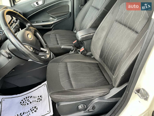 Форд Екоспорт 2019 у Києві на Automoto.ua Білий Форд Екоспорт, об'ємом двигуна 2 л та пробігом 68 тис. км за 13500 $, фото 26 на Automoto.ua