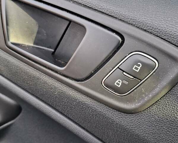 Белый Форд Экоспорт, объемом двигателя 2 л и пробегом 47 тыс. км за 14500 $, фото 22 на Automoto.ua