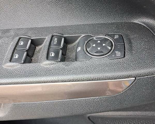 Белый Форд Экоспорт, объемом двигателя 2 л и пробегом 47 тыс. км за 14500 $, фото 19 на Automoto.ua