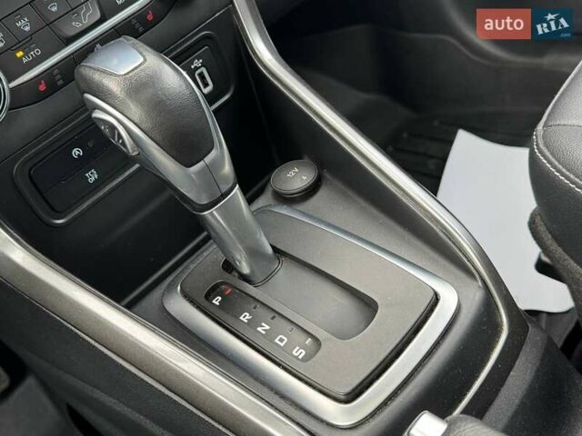 Белый Форд Экоспорт, объемом двигателя 2 л и пробегом 82 тыс. км за 13490 $, фото 14 на Automoto.ua