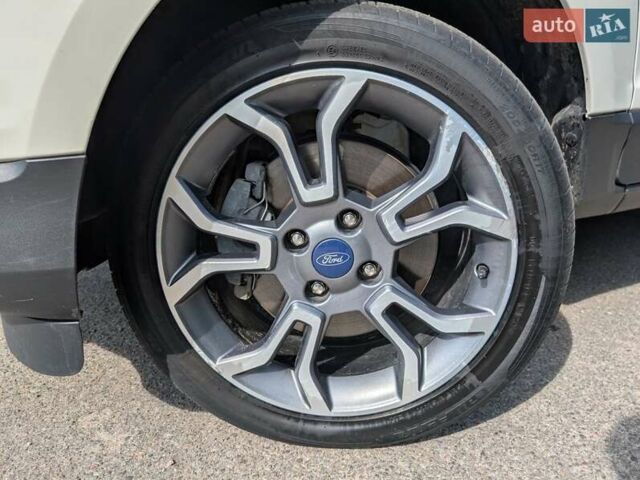 Белый Форд Экоспорт, объемом двигателя 2 л и пробегом 82 тыс. км за 12890 $, фото 10 на Automoto.ua