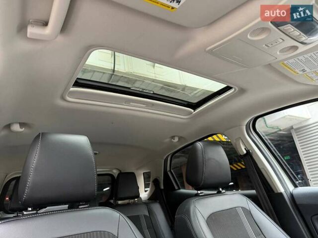 Белый Форд Экоспорт, объемом двигателя 2 л и пробегом 82 тыс. км за 13990 $, фото 13 на Automoto.ua