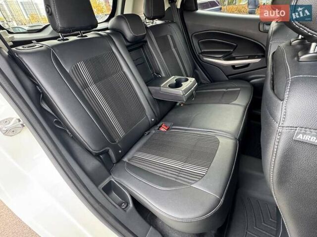 Белый Форд Экоспорт, объемом двигателя 2 л и пробегом 82 тыс. км за 13490 $, фото 9 на Automoto.ua