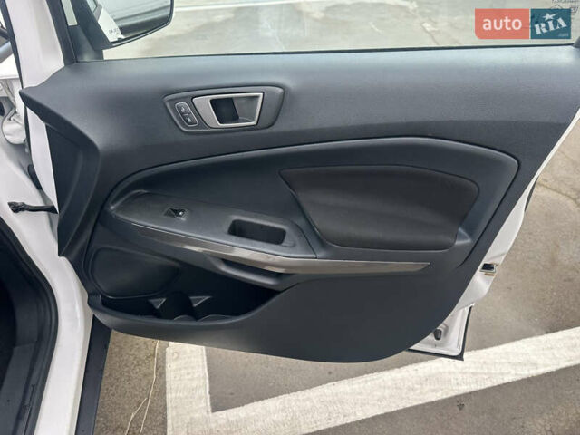 Форд Екоспорт 2020 у Києві на Automoto.ua Білий Форд Екоспорт, об'ємом двигуна 1 л та пробігом 58 тис. км за 12990 $, фото 17 на Automoto.ua