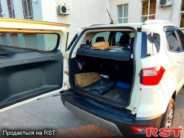 Белый Форд Экоспорт, объемом двигателя 2 л и пробегом 89 тыс. км за 14700 $, фото 5 на Automoto.ua