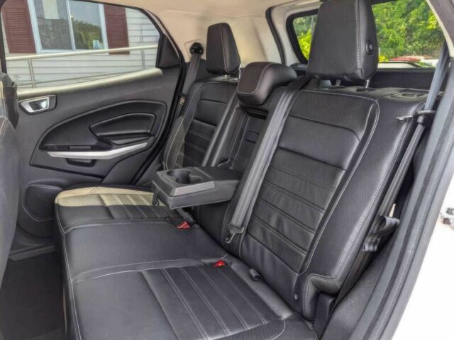 Белый Форд Экоспорт, объемом двигателя 1 л и пробегом 33 тыс. км за 4000 $, фото 10 на Automoto.ua