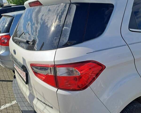 Білий Форд Екоспорт, об'ємом двигуна 1 л та пробігом 46 тис. км за 10500 $, фото 2 на Automoto.ua